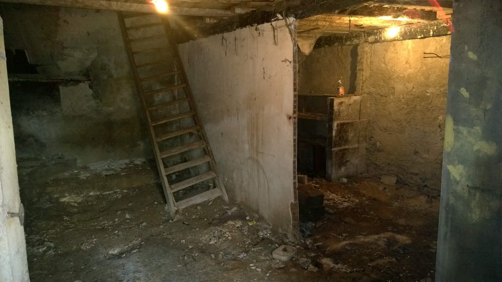 Photo du salon du second mas avant les travaux